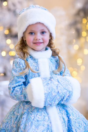 Snowmaiden's costume with a hat №2 фото 2