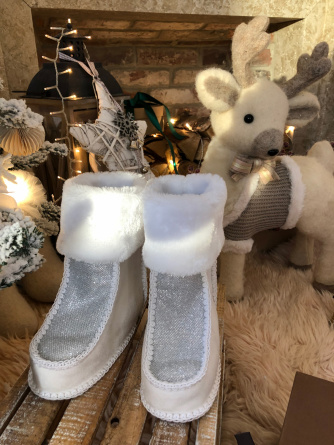 Snowmaiden's boots фото 1